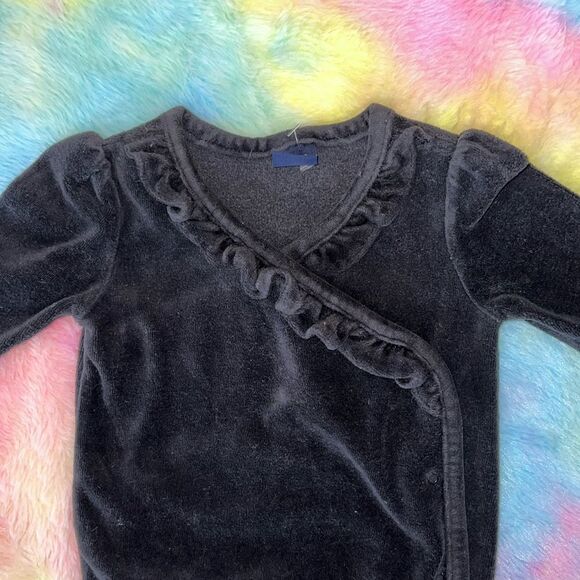 🛍 CUTE LITTLE GIRLS OUTFIT SIZE 3-6 MONTHS - Picture 2 of 6